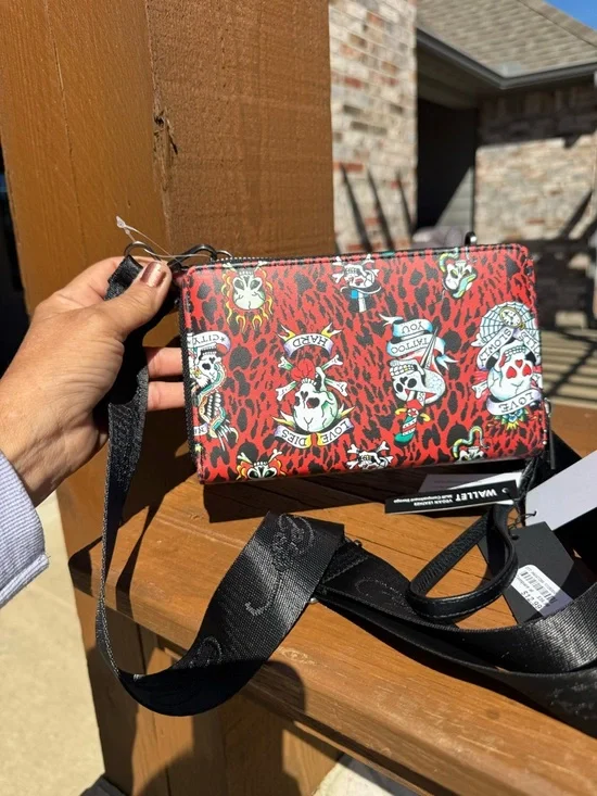 NWT Ed Hardy Red and Black Double Zipper Fits Phone Crossbody Bag - Picture 6 of 9